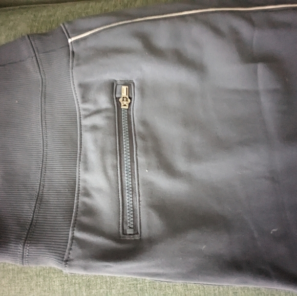 Athleta Venice Wide Leg Sporty/Track Pants - Trendy Gray w/ white stripe size M - Picture 10 of 10